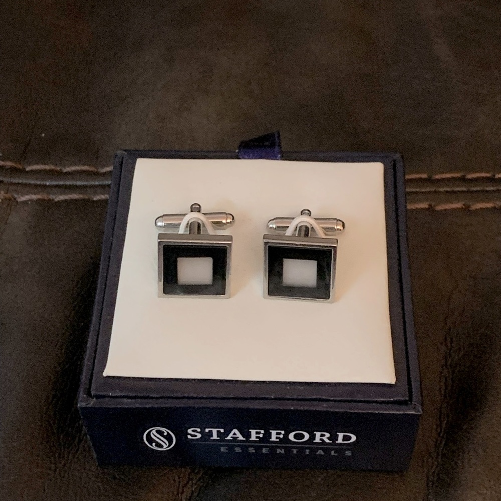 Cuff links and tie pin l